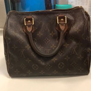 Louis Vuitton Speedy 25